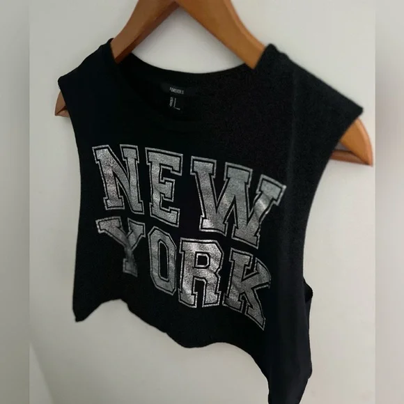 Vintage Forever 21 Silver New York Graphic Muscle Crop Top Made in USA Size S - Picture 2 of 6